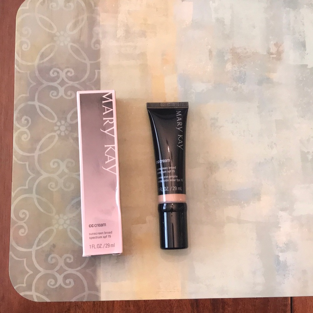 Mary Kay CC Cream (Light-To-Medium)